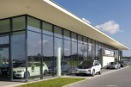 Nowoczesny salon BMW
