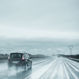 Uważaj na aquaplaning