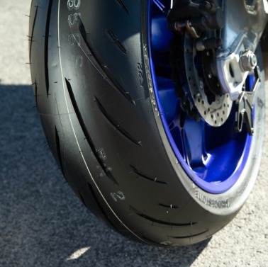 Hypersportowy Bridgestone