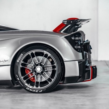 Pirelli do aut Pagani