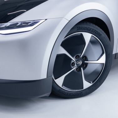 Bridgestone z Lightyear