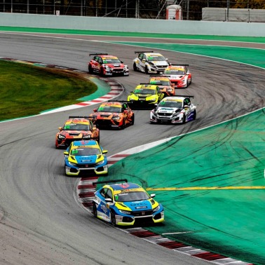 Hankook w TCR