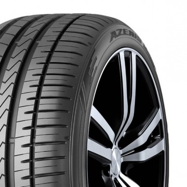Azenis FK510 SUV na podium