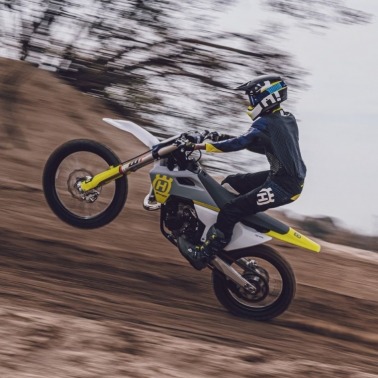Husqvarna wybiera Dunlopa