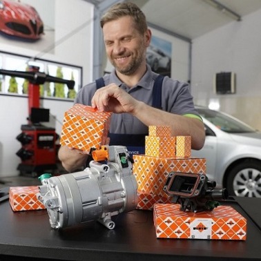 NRF z Q Service Castrol