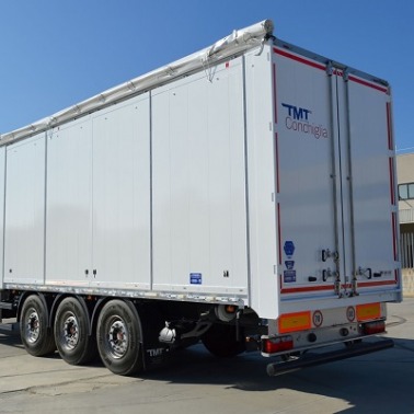 Naczepy TMT z oponami Apollo