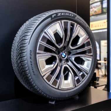 P Zero Winter 2 do BMW serii 7