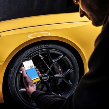Do 25. edycji Audi RS 4 Avant