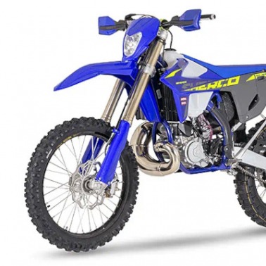 Sherco na oponach Mitas