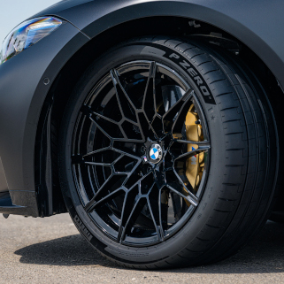 P Zero w teście Tyre Reviews
