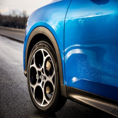 Całoroczne Pirelli zwyciężyły