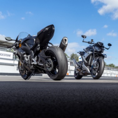 Opona premium Battlax