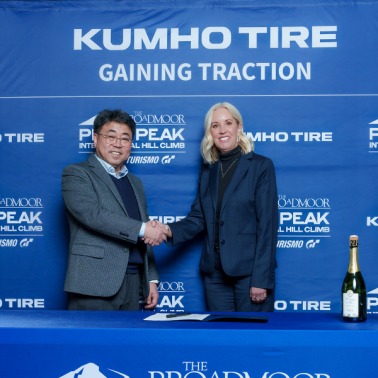 Kumho wspiera Pikes Peak