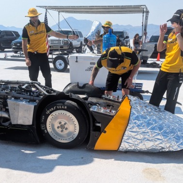 Goodyear z rekordami