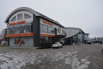 Firma istnieje od 2001 r., wyglądem wyróżnia się wśród dealerów Vianora